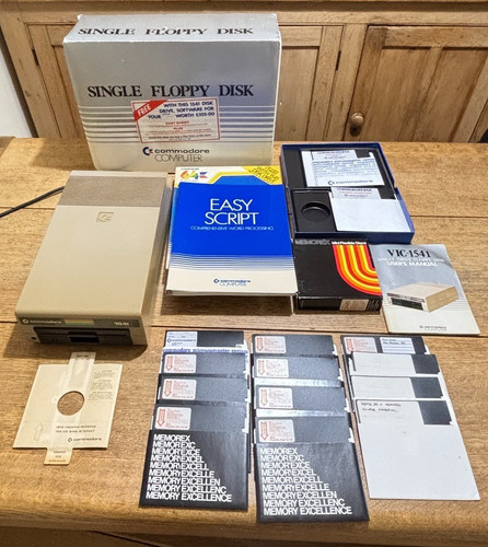 Vintage commodore vic 1541 - vintage, vic-1541